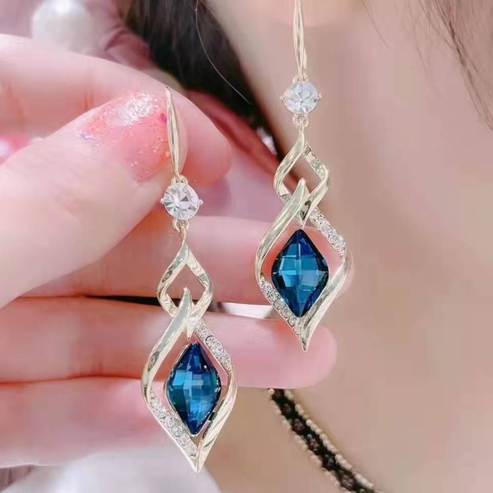 style high-end geometric diamond crystal earrings for women Korean temperament long diamond-studded net celebrity earrings